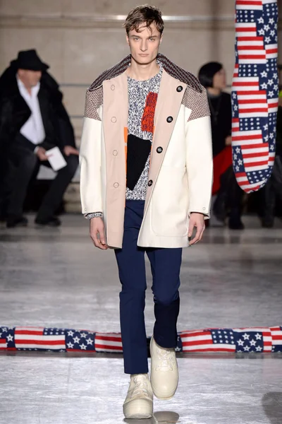 Look 13